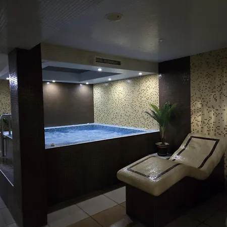 Elegance Hotel 3*
