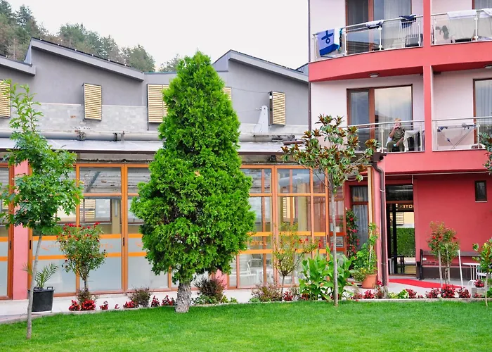 典雅温泉酒店 奥格尼亚诺沃